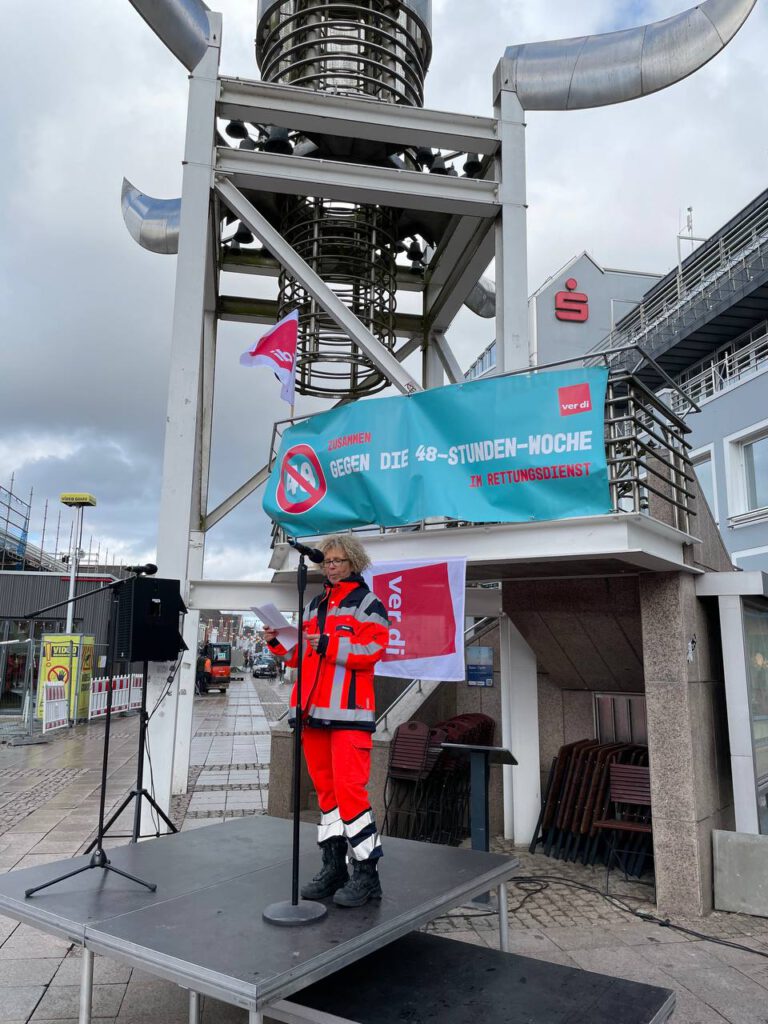 Carola Rieken, Rettungsdienst Friesland